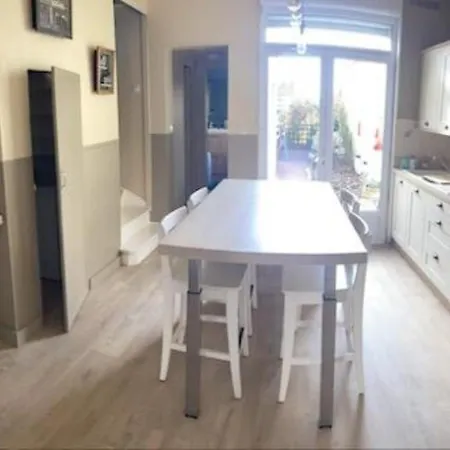 La Jolythalys Bord De 300m Hébergement de vacances